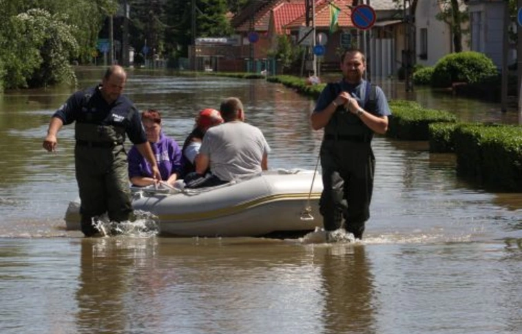 Aláírásokat gyűjtenek Felsőzsolcán