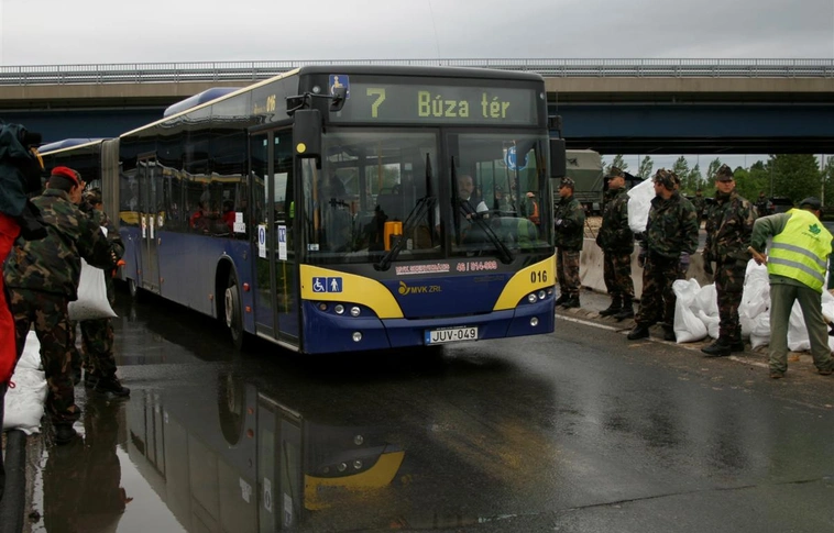 Csütörtöki közlekedési információk
