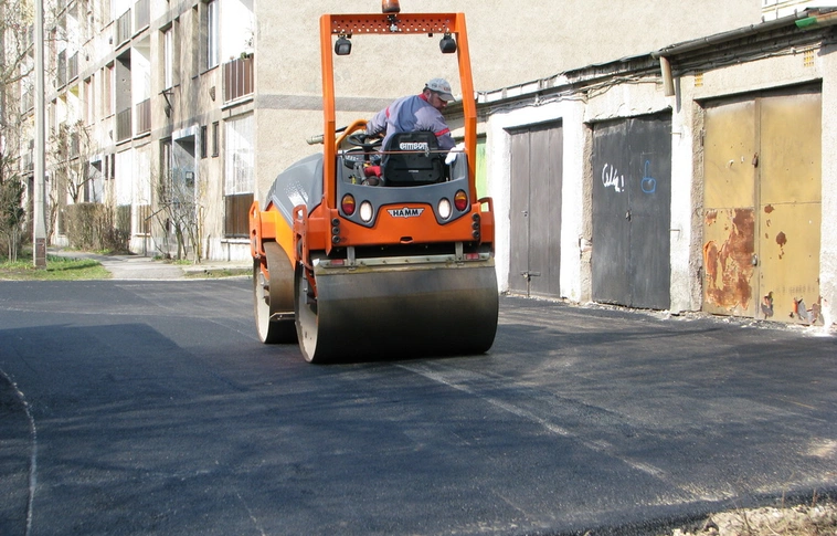 Megújult parkolók