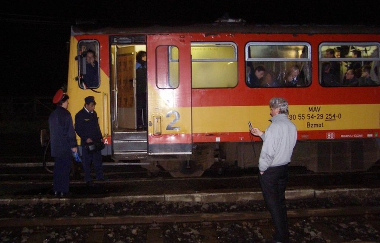 Takarékoskodik a MÁV