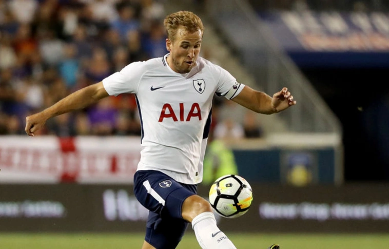 Huszonnyolc éve Kane az első angol duplázó