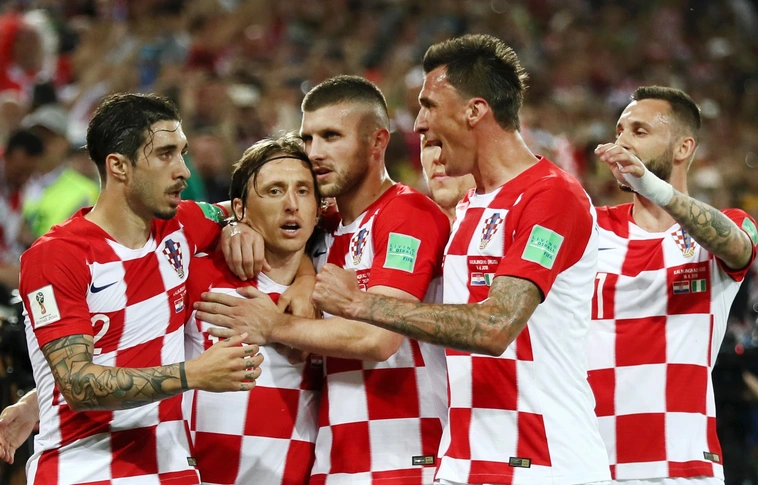 Az egész világ benézte! Álhír volt, hogy a horvát válogatott focistái jótékonykodtak