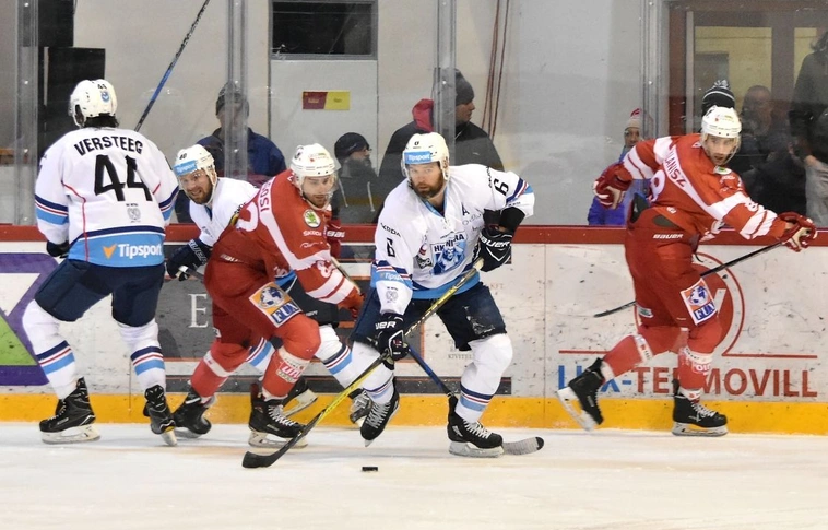 Jamie Milam a DVTK Jegesmedvék játékosa