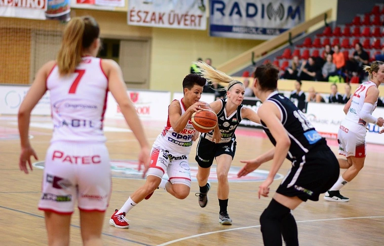 „Vért izzadva”, de nyertek a kosarasok a pécsiek ellen