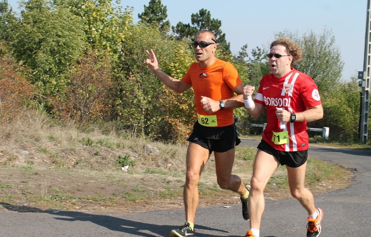 Aradi vértanúk csúcsfutás Tarcalon