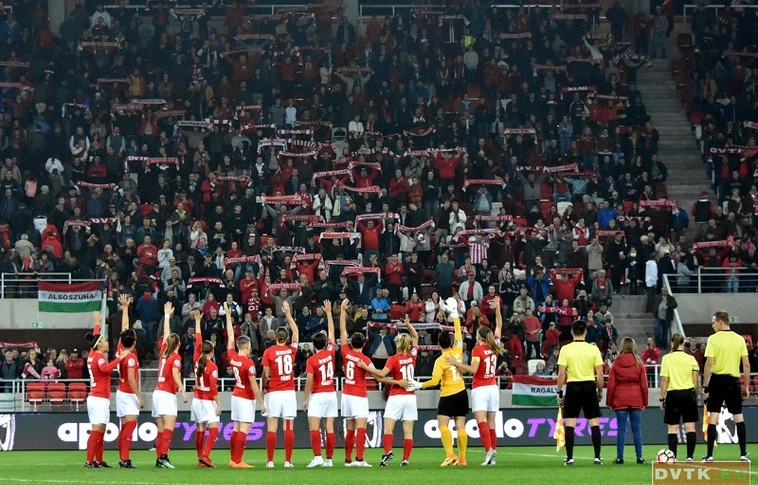 Futballünnep Diósgyőrben, de vereség a Fraditól