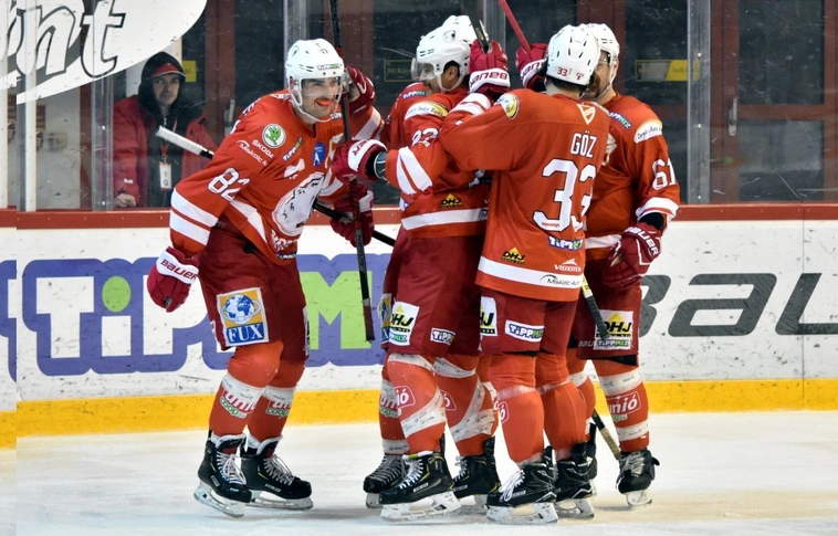 Négy góllal győzött a DVTK Jegesmedvék a HKM Zvolen ellen