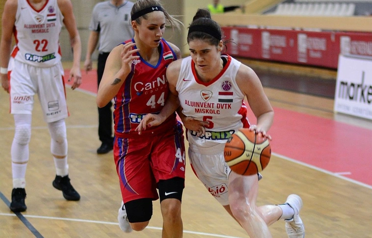 Harminc ponttal verték a Vasast a kosaras lányok