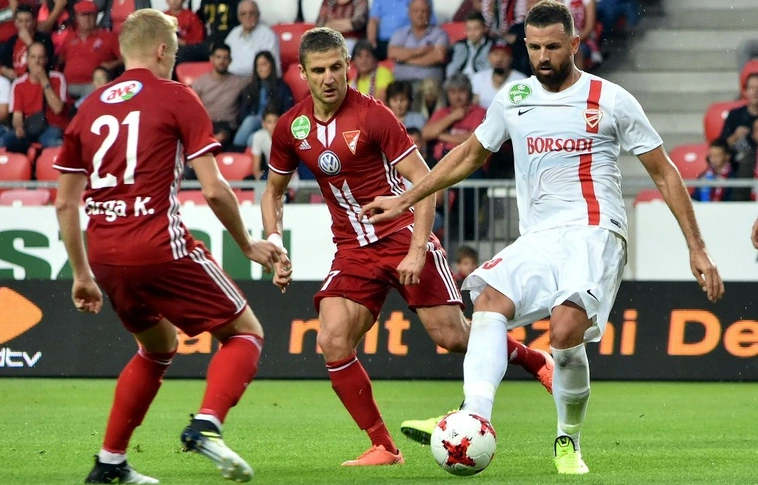 Távozik Diósgyőrből a középpályás