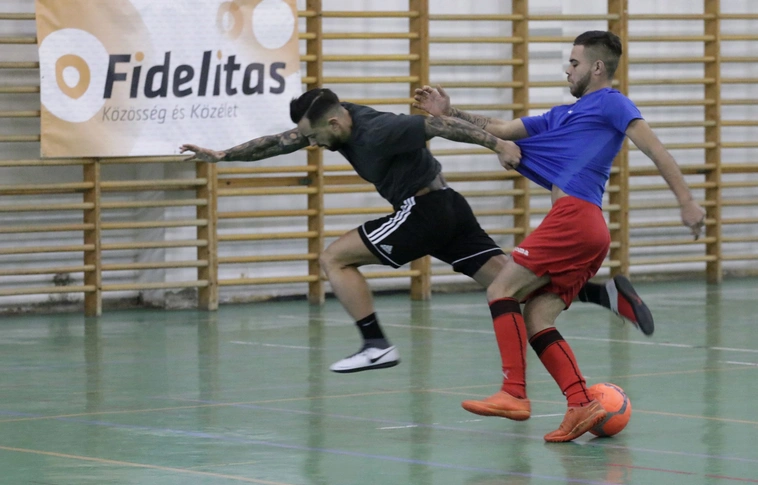 Focitornával jótékonykodnak