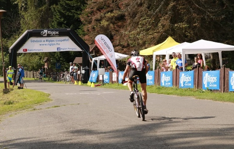 Rengetegen nekivágtak a Bükk egyik legkeményebb emelkedőjének