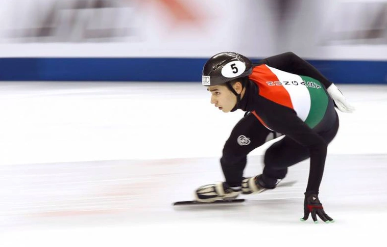 Liu Shaoang súlyos kézsérülést szenvedett