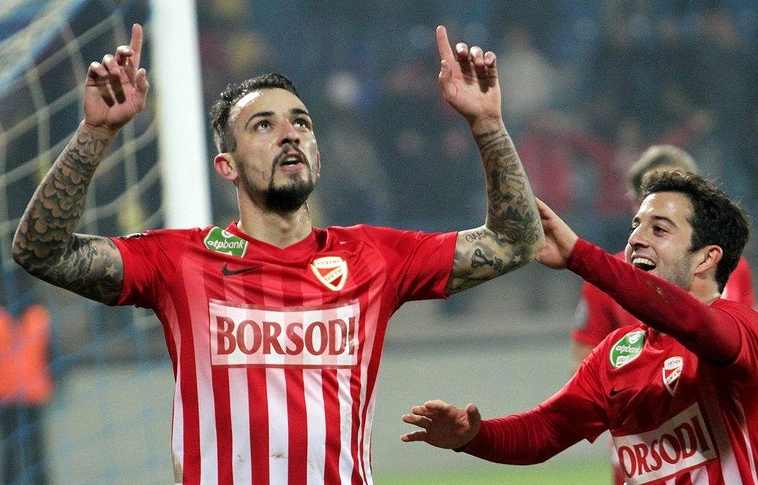 Itt folytatja pályafutását Ugrai Roland