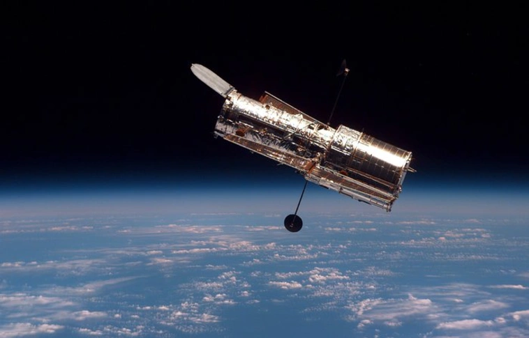 A Hubble lekapta a szomszédos galaxist: csoda hárommillió fényévnyire