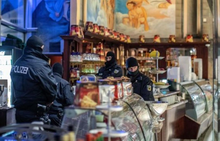 A calabriai maffia kilencven feltételezett tagját vették őrizetbe Európában és Dél-Amerikában