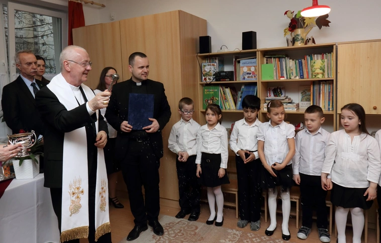 "Ez öröm és gazdagodás a városnak is!" Megszentelték a felújított Szent Rita Tagóvodát