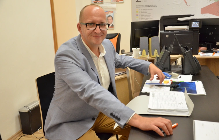 Egy nap alatt több, mint ezer aláírás a Fidesz-KDNP képviselőjelöltjének