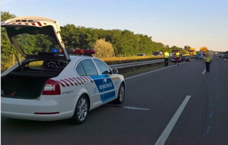 Szörnyű busztragédia a 84-esen: halottak, sérültek