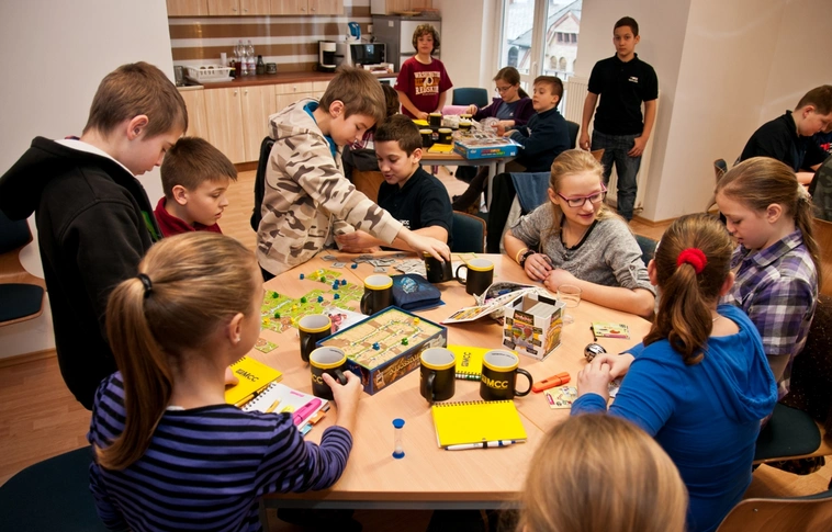Leendő ötödikesek jelentkezését várja a Fiatal Tehetség Program miskolci központja