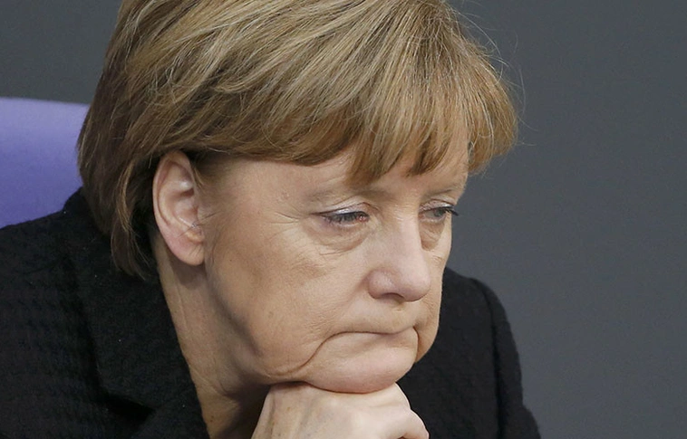 Lepszemle: Angela Merkel nyakig ül egy migráns-botrányban