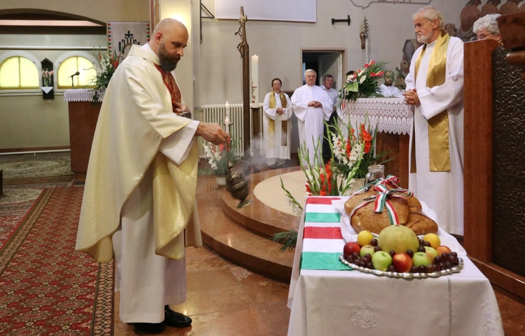 Szent István búcsúk a miskolci templomokban (Képgalériákkal) 