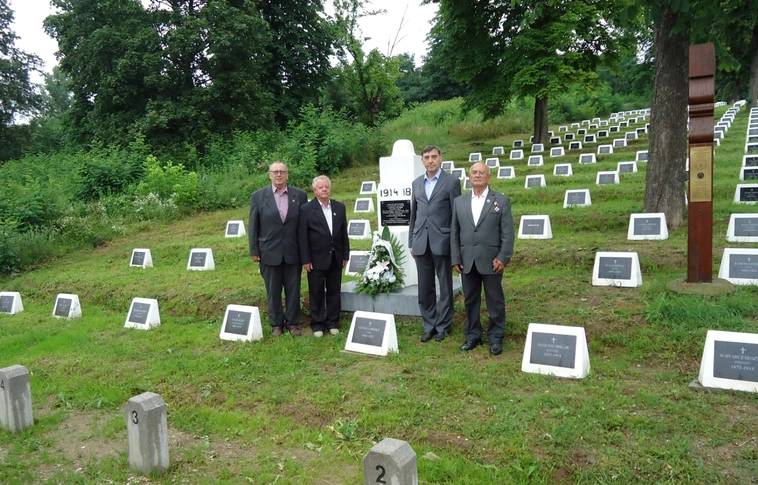 Határokon átívelő együttműködés, az elesett katonák felkutatására