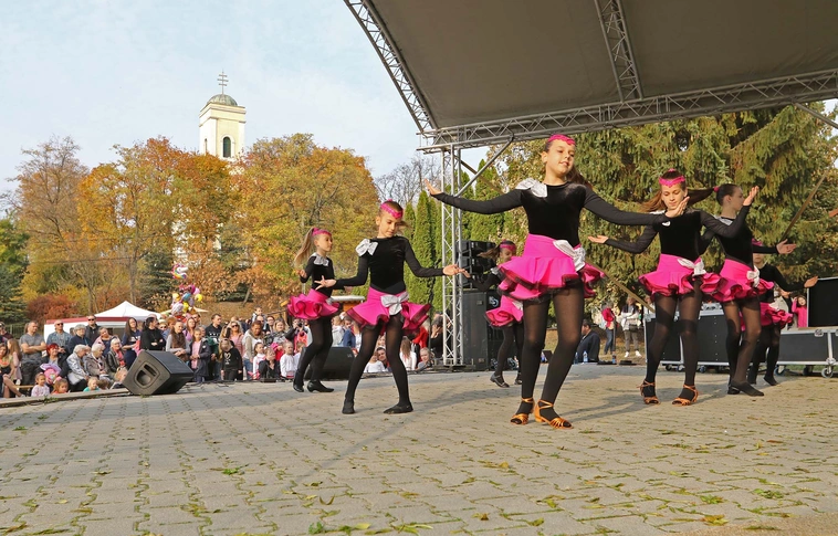 Hagyomány, hangulat, kellemes időtöltés a Görömbölyi Őszi Családi Napon (Képgalériával)
