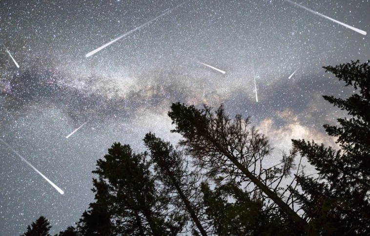 Meteorrajba zúg bele a Földünk a hosszú hétvégén - érdemes lesz az eget kémlelni!