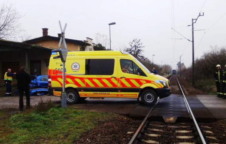 Halálra gázolt egy gyalogost a vonat Sajószentpéteren 