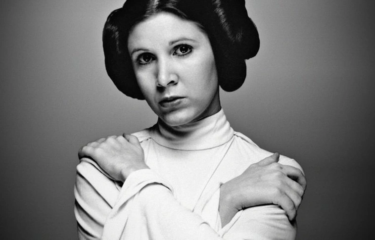 Carrie Fisher jeleneteivel készül el a Csillagok háborúja kilencedik része