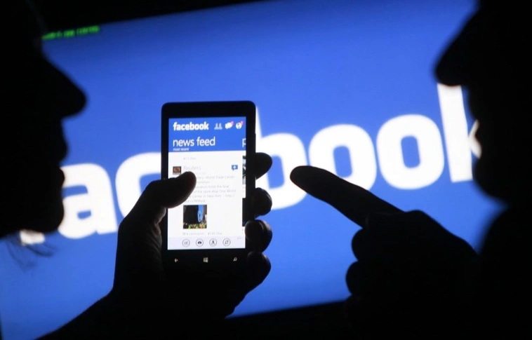 Máris lázadnak a Facebook-adó ellen