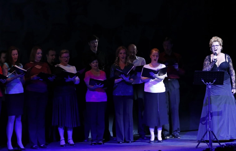 Jótékonysági gálaest a megyei kórház szervezésében: fontos orvosi műszerre gyűjtöttek (Képgalériával!)