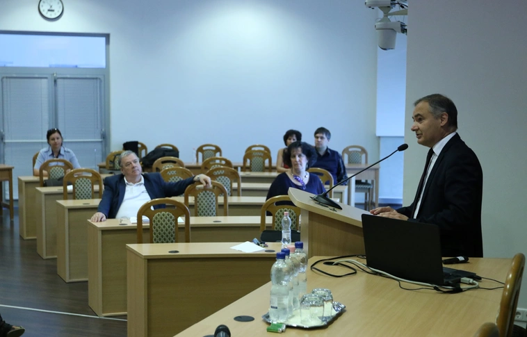 „Az igazi világ a kábítószeren kívül van” – Workshop a kábítószer-ellenes világnap alkalmából