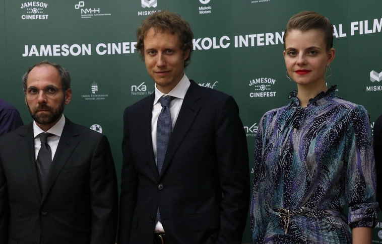 „Igazi nézői élmény” – Napszállta premier a CineFesten, beszélgetés az alkotókkal (Képgalériával!)