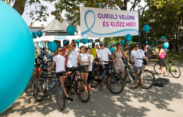 „Ne feledkezzünk meg az egészségünkről!” – Kerékpáros felvonulás a méhnyakrák-megelőzésért (Képgalériával!)
