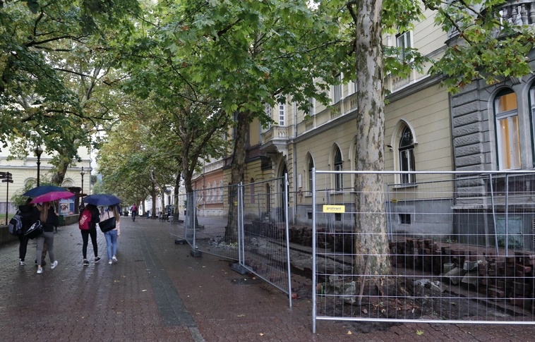 Szombaton is folytatódik a Szemere kert felújítása