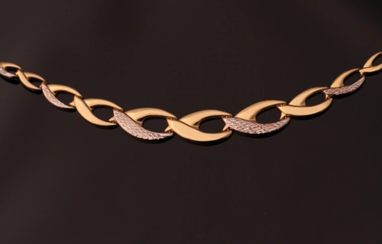 Kihasználták az idős nő hiszékenységét – börtönbüntetésre ítélték őket