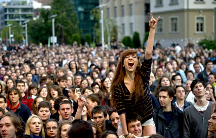 Miskolc, a Rádió M és a MiNap.hu bemutatja: Nagy Miskolci Pont Party a Szinva teraszon!