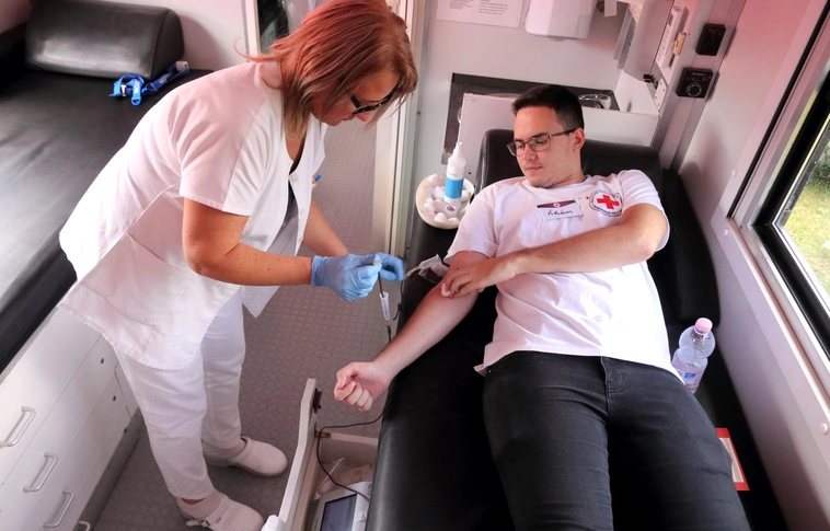 Segíts te is - kampány indult a nyári véradás népszerűsítésére!