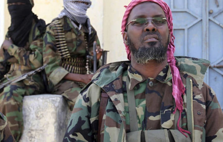 Autóba rejtett pokolgép robbant egy európai uniós konvoj mellett Szomáliában