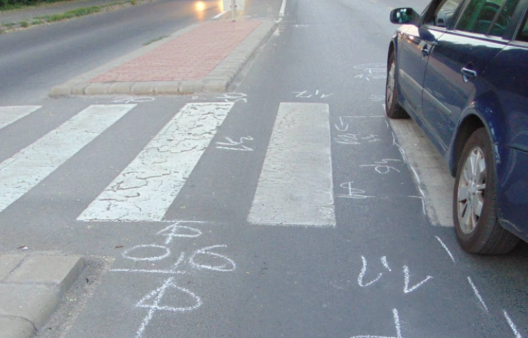 A zebrán gázoltak halálra egy idős nőt Szerencsen