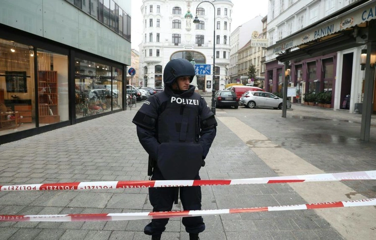 Lövöldözés volt egy bécsi étteremben