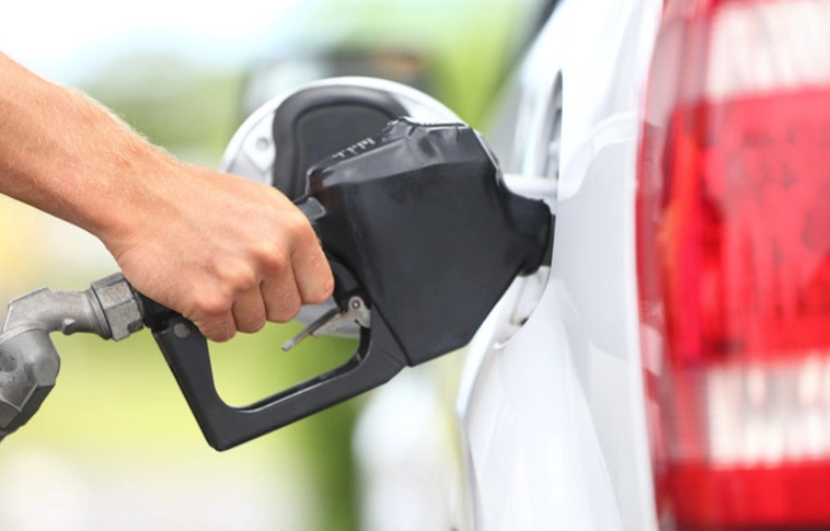 Miért fizetünk ennyit a tankolásért?