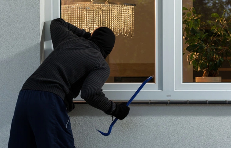 Hét éve megszökött betörőt adtak át a belga hatóságok Magyarországnak 