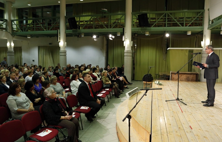 „Ez egy kiváló intézmény, mely nagyon sok értékes embert nevelt már fel” – 50 éves a Bulgárföldi Általános Iskola