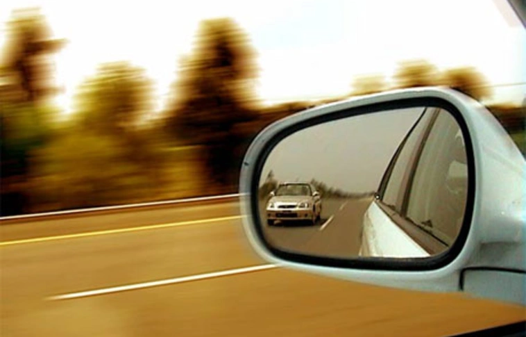 Nem hagyta, hogy megelőzzék – pénzbüntetésre ítélték közúti veszélyeztetés miatt