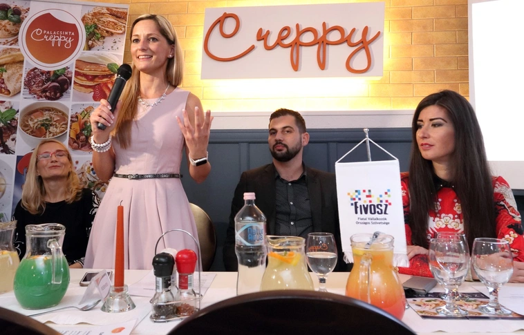 "Bebizonyítjuk, hogy vidéken is sikerre lehet vinni egy vállalkozást!" Miskolcon nyitották meg a Fiatal Vállalkozók Hetét