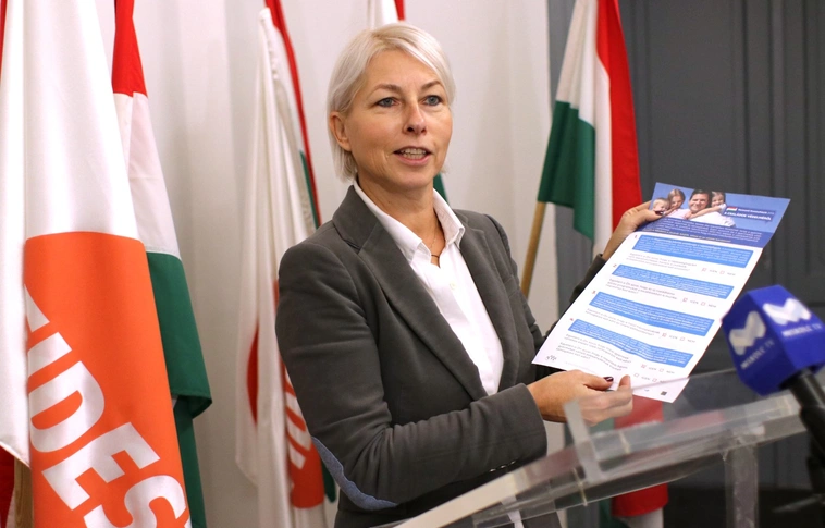 Konzultáció: „Mi nem migránsokra, hanem magyar gyermekes családokra építjük a jövőt"