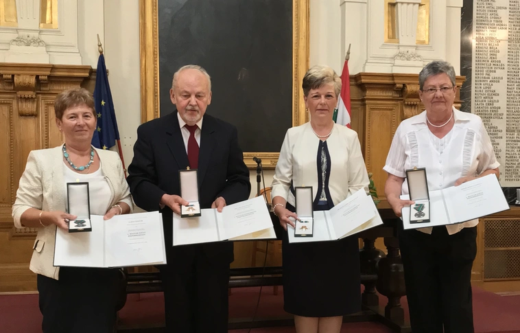 Állami kitüntetésben részesültek a Miskolci Törvényszék nyugalmazott bírái és tisztviselői