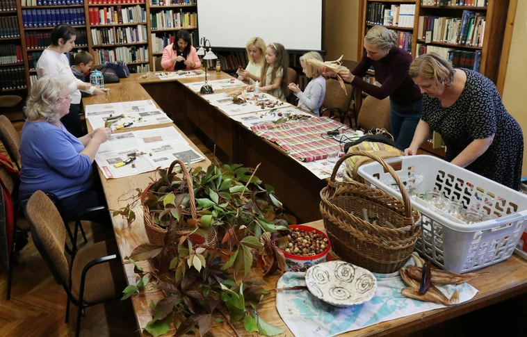 Könyvszobrászat, csuhézás és foltvarrás – Könyves Szombat Miskolcon